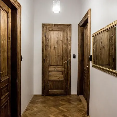 Cracwow K8 No.9 Cracovia